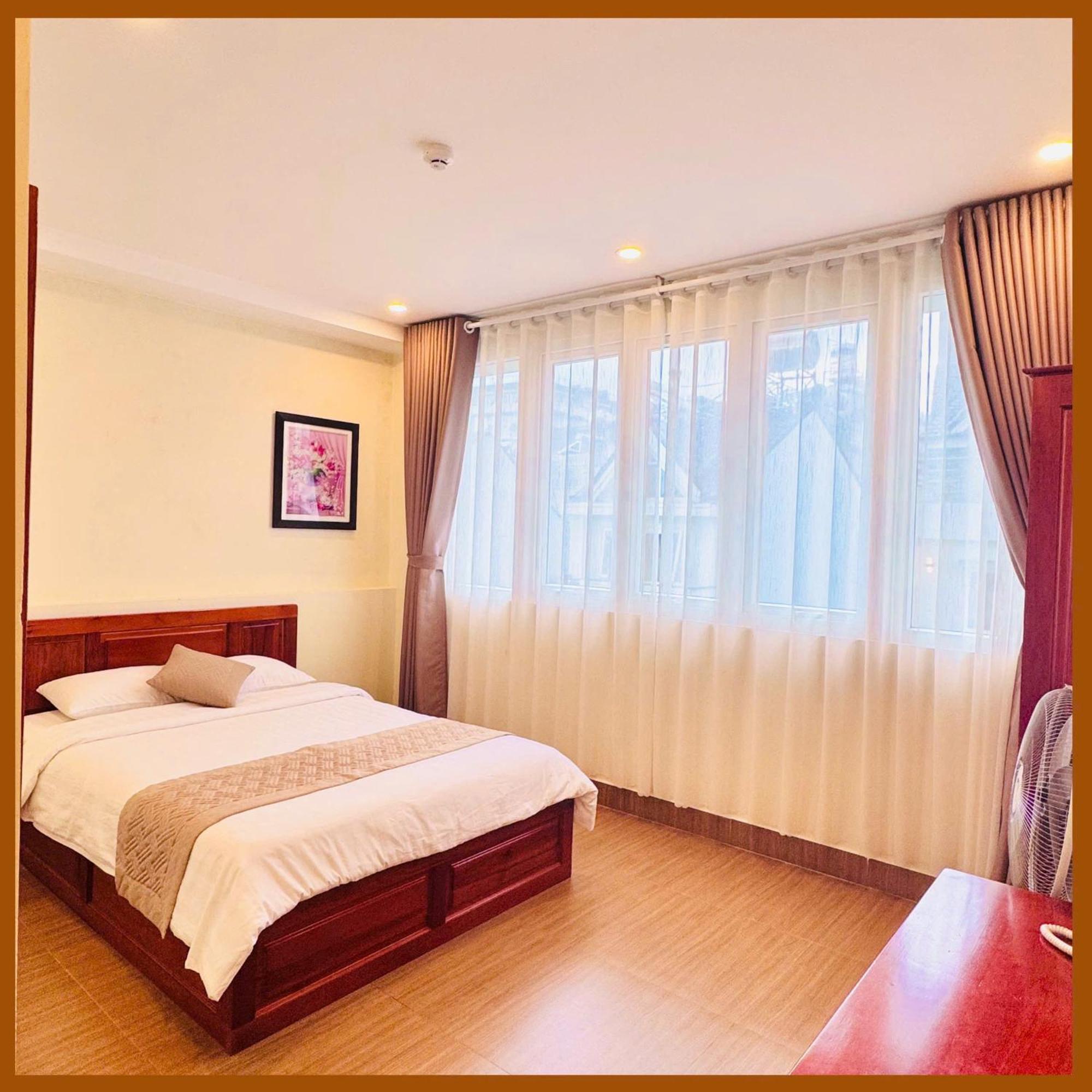 Nam Xuan Premium Hotel Dalat Exteriör bild